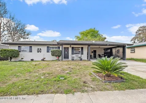 210 Holly Lane Palatka FL 32177