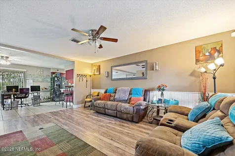 210 Holly Lane Palatka FL 32177