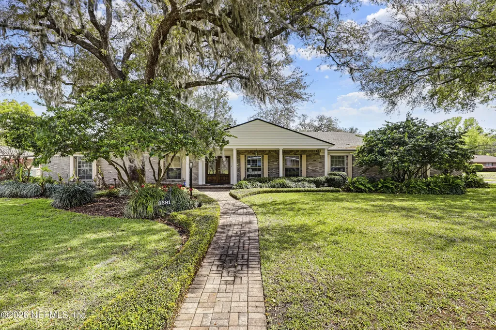 8691 San Servera Drive W Jacksonville FL 32217