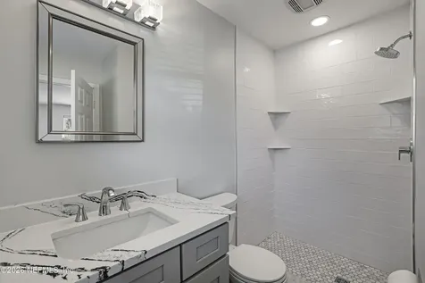 8691 San Servera Drive W Jacksonville FL 32217