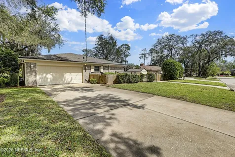 8691 San Servera Drive W Jacksonville FL 32217