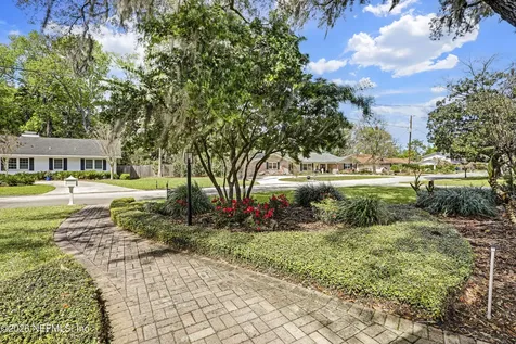 8691 San Servera Drive W Jacksonville FL 32217