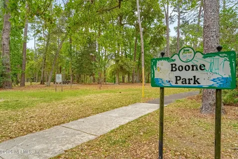 3675 Oak Street Jacksonville FL 32205