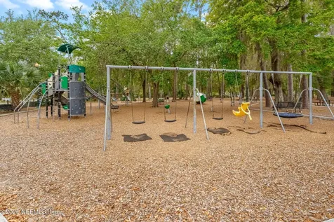 3675 Oak Street Jacksonville FL 32205
