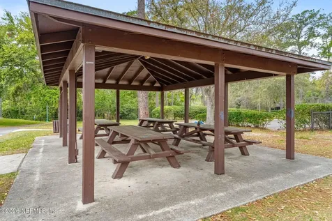 3675 Oak Street Jacksonville FL 32205