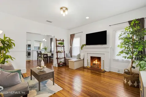 3675 Oak Street Jacksonville FL 32205
