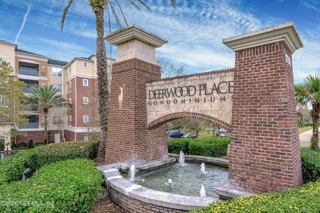 4480 Deerwood Lake Parkway Jacksonville FL 32216