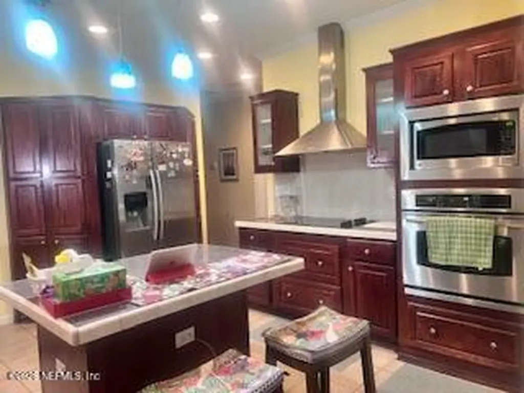 12715 Shark Road Jacksonville FL 32226
