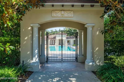 1363 Heritage Manor Drive Jacksonville FL 32207