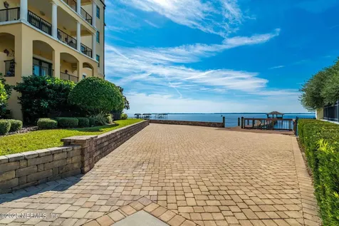 1363 Heritage Manor Drive Jacksonville FL 32207