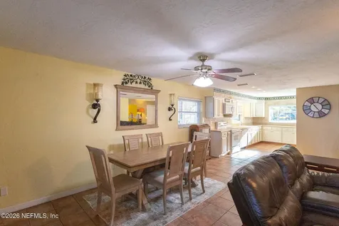 102 Lake Avenue Crescent City FL 32112