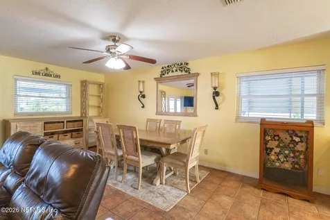102 Lake Avenue Crescent City FL 32112
