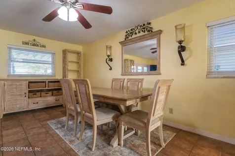102 Lake Avenue Crescent City FL 32112