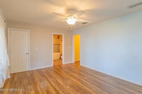 102 Lake Avenue Crescent City FL 32112