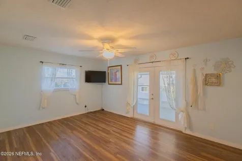 102 Lake Avenue Crescent City FL 32112
