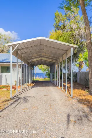 102 Lake Avenue Crescent City FL 32112