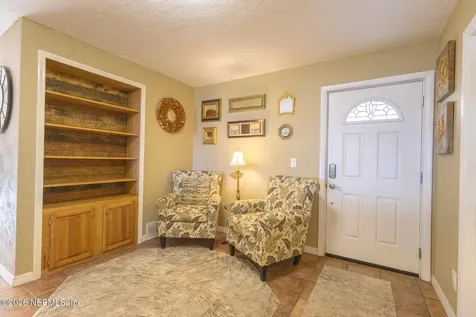 102 Lake Avenue Crescent City FL 32112