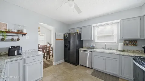 7529 Allspice Circle N Jacksonville FL 32244