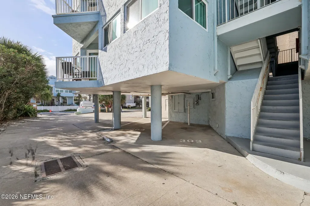 413 1st Street S Jacksonville Beach FL 32250