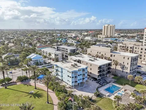 413 1st Street S Jacksonville Beach FL 32250