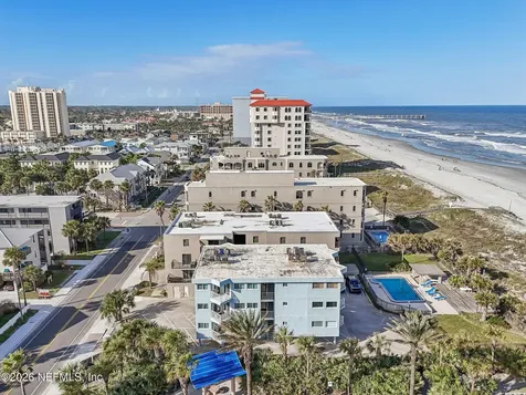 413 1st Street S Jacksonville Beach FL 32250