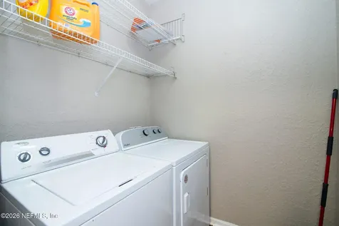 8539 Gate Parkway Jacksonville FL 32216