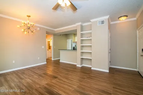 8539 Gate Parkway Jacksonville FL 32216
