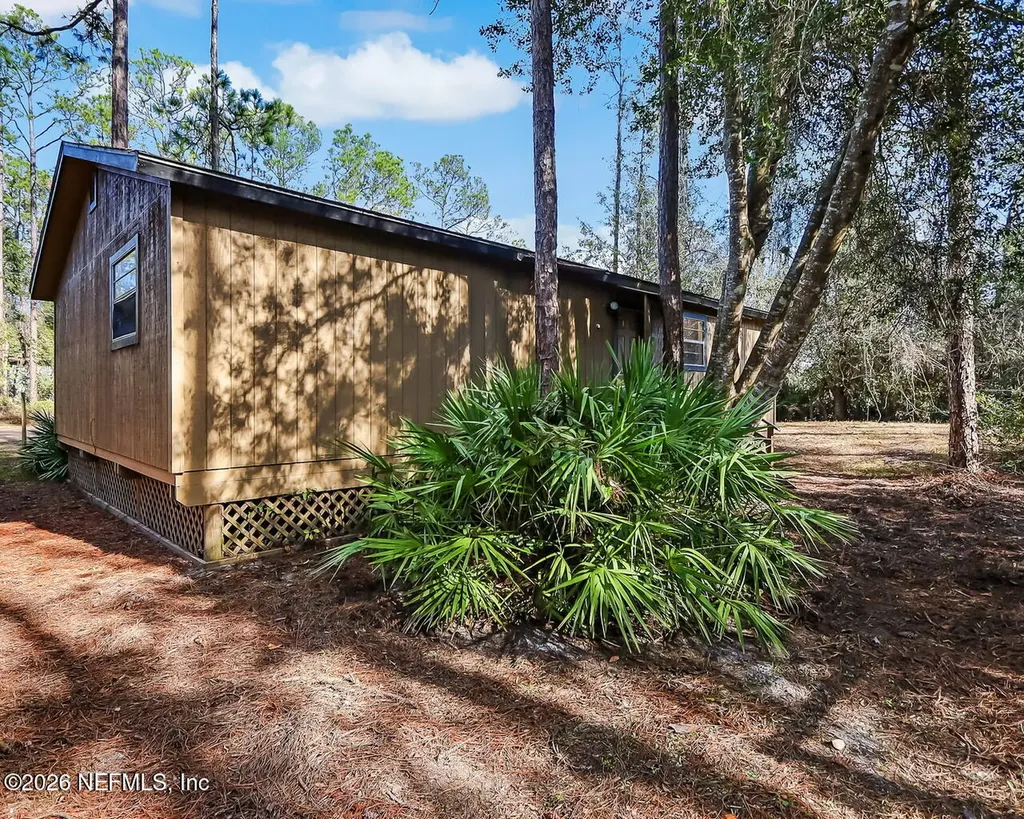 20 N Dolphin Avenue Middleburg FL 32068