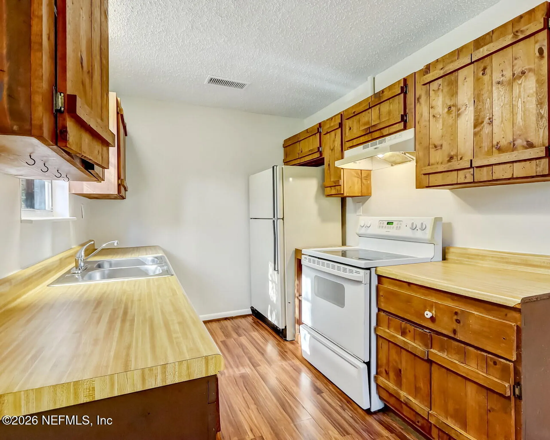 20 N Dolphin Avenue Middleburg FL 32068