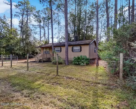 20 N Dolphin Avenue Middleburg FL 32068