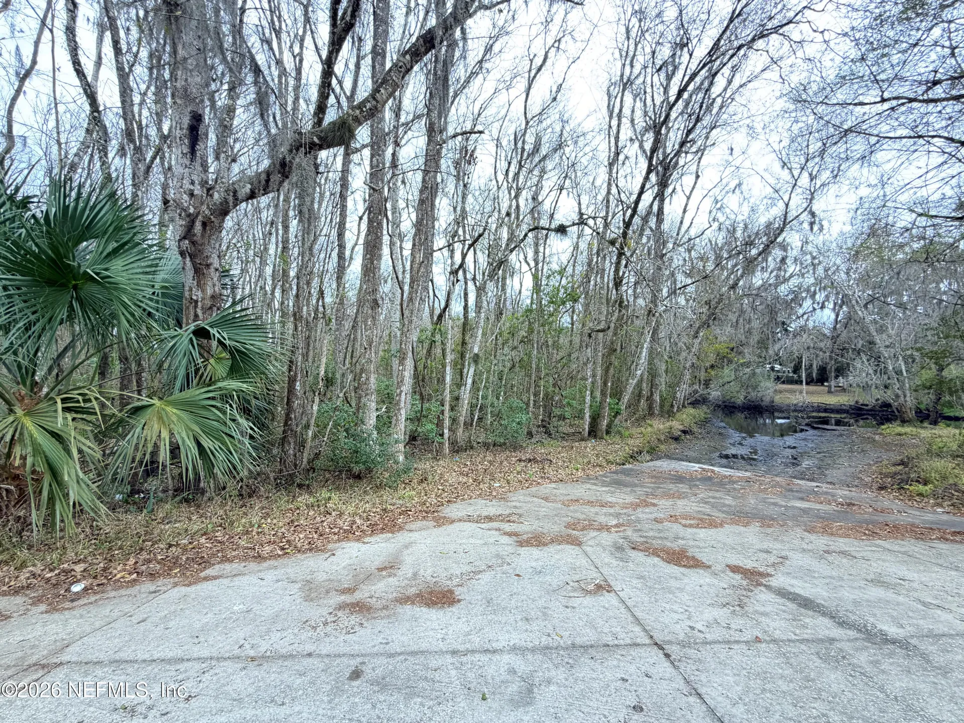 435 W River Road Palatka FL 32177