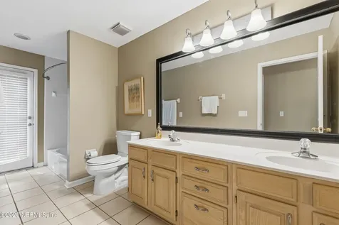 13784 Alesbury Court Jacksonville FL 32224