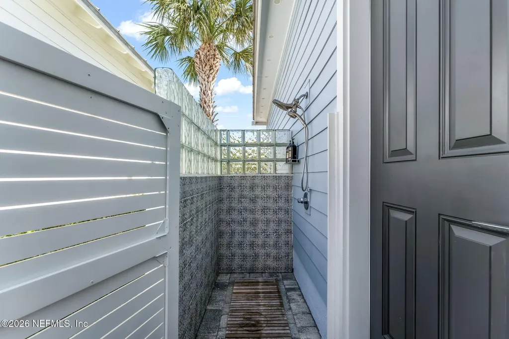 1614 Maritime Oak Drive Atlantic Beach FL 32233