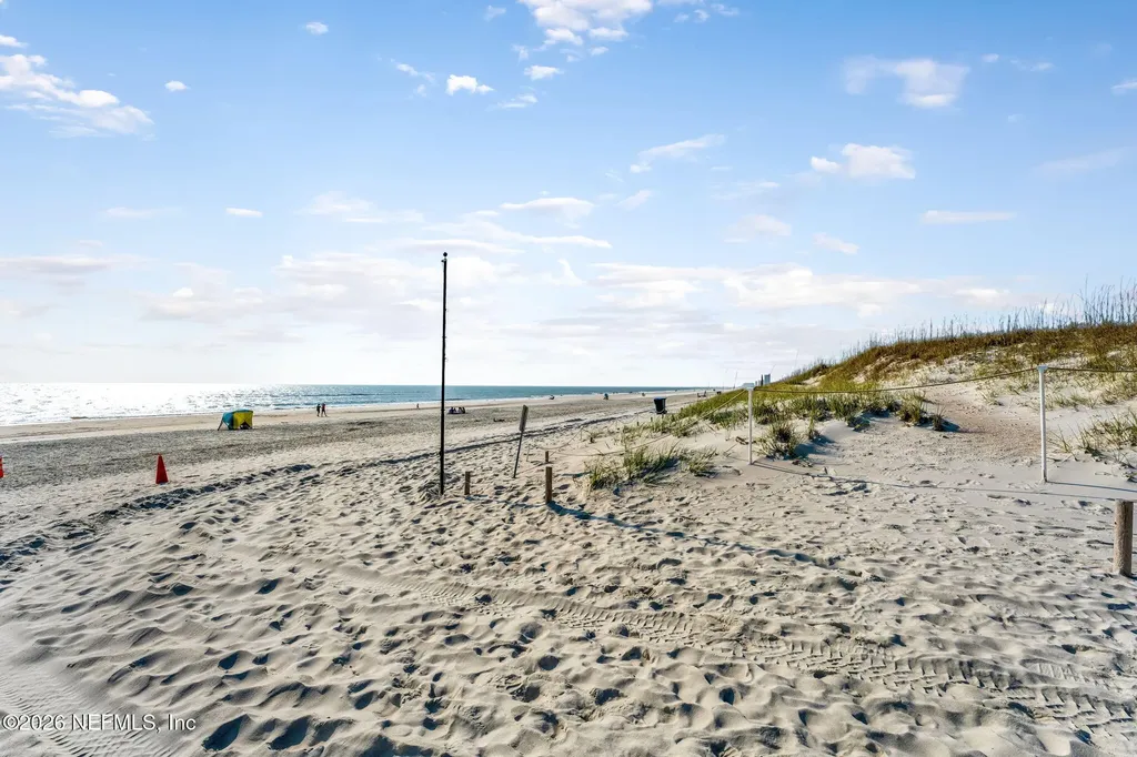 1614 Maritime Oak Drive Atlantic Beach FL 32233
