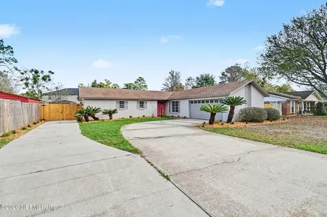 8055 Stargrass Court Jacksonville FL 32210