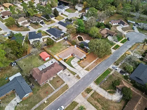 8055 Stargrass Court Jacksonville FL 32210