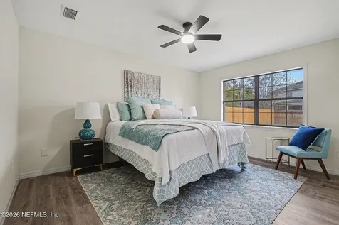 8055 Stargrass Court Jacksonville FL 32210