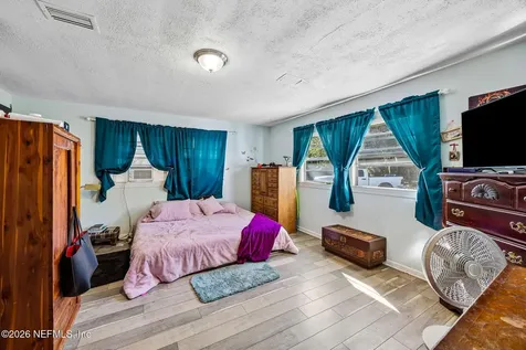 862 Pioneer Drive Jacksonville FL 32233