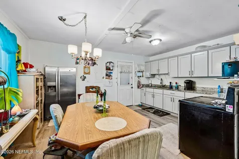 862 Pioneer Drive Jacksonville FL 32233