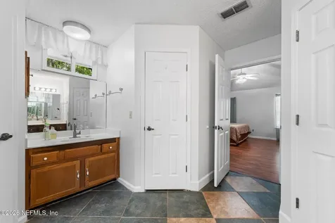 4325 Apple Tree Place Jacksonville FL 32258