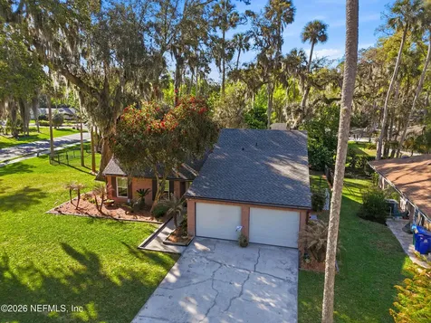 100 Granada Lane Ponte Vedra Beach FL 32082