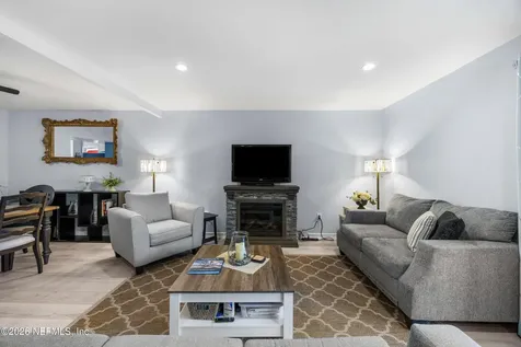 7852 Playa Del Rey Court Jacksonville FL 32256