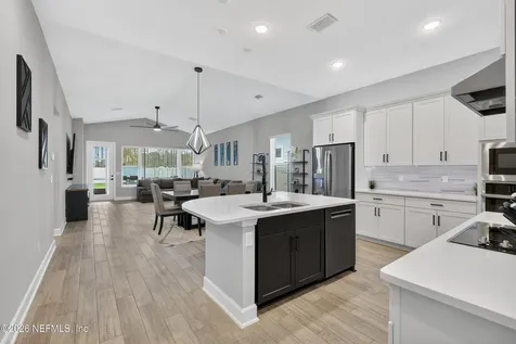 9809 Invention Lane Jacksonville FL 32256