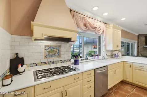 10 S Magnolia Lane Ormond Beach FL 32174