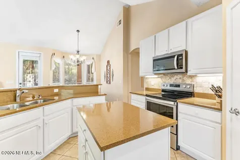 285 Crooked Court St. Johns FL 32259