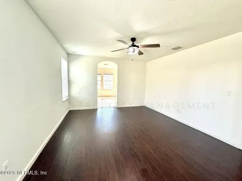 8704 Lake George Circle W Macclenny FL 32063