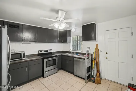 2525 Thames Street Jacksonville FL 32209