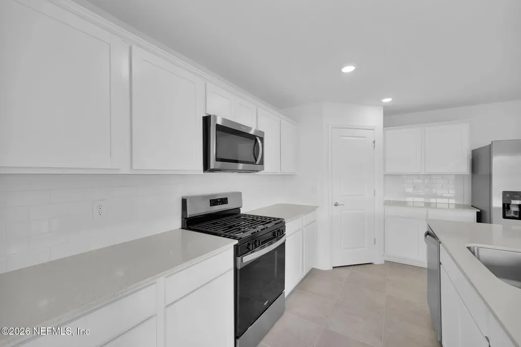 7058 Sandperch Street Jacksonville FL 32244