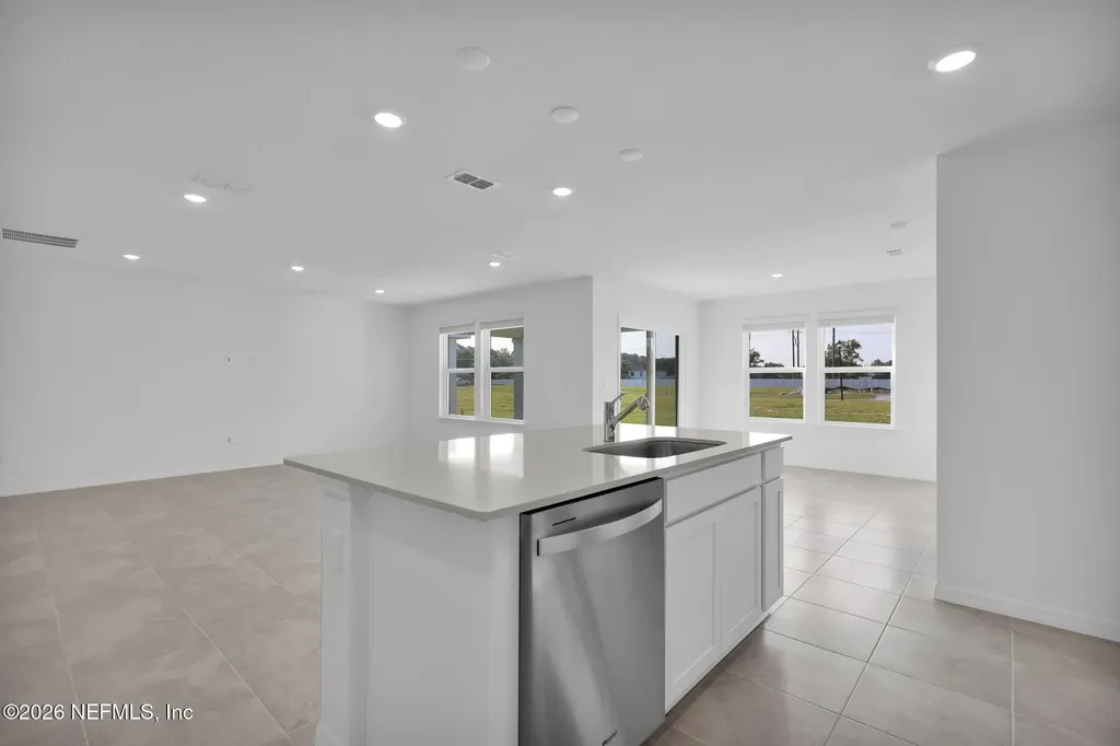 7058 Sandperch Street Jacksonville FL 32244