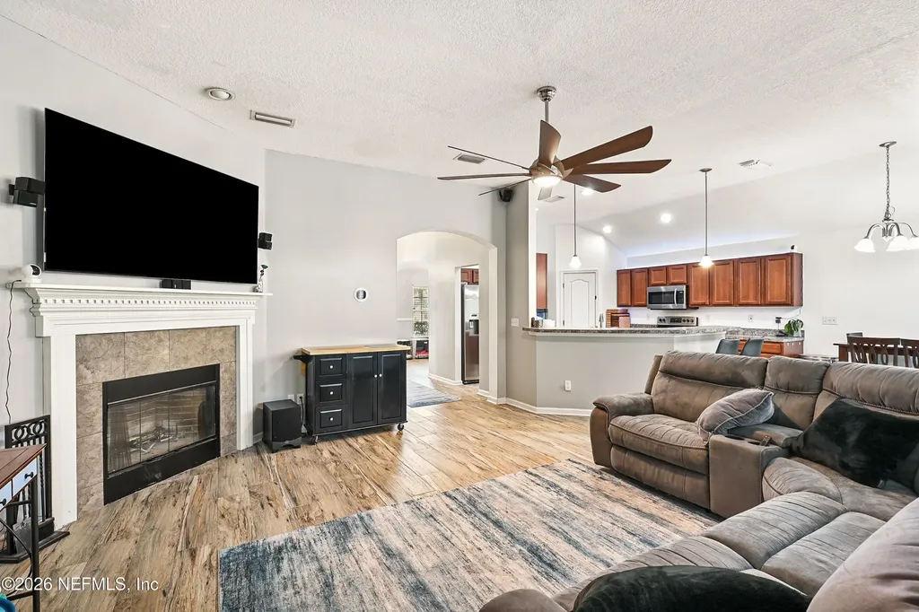 494 Apple Creek Drive Jacksonville FL 32218